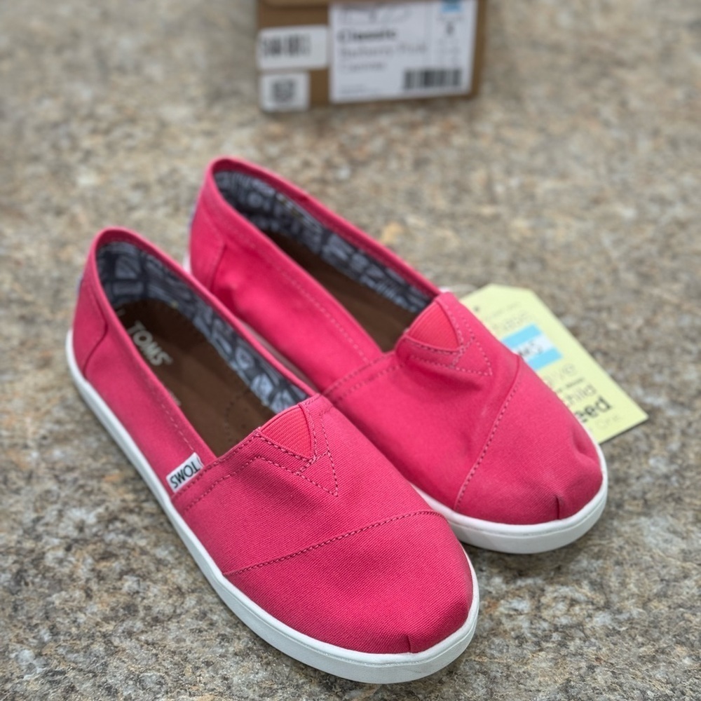 New Girls Toms